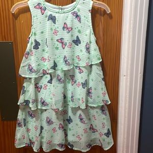 Girls dress